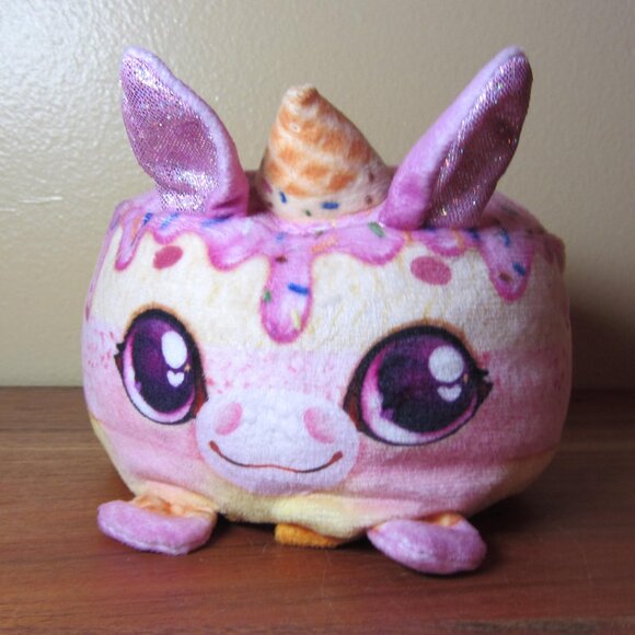 moose toys Other - plush cookeez makery freezy cakez unicorn 2023 moose toys (W5973)